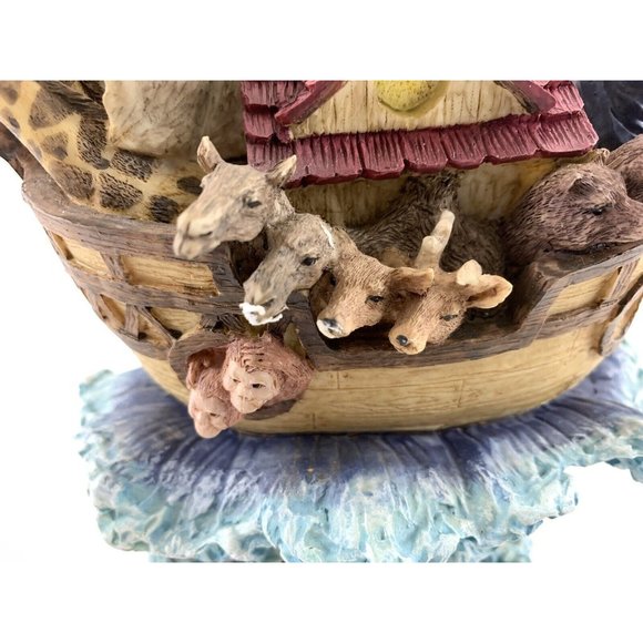 Classic Treasures Musical Noah's Ark Sculpture. Tune is: "Climb Every Mountain". - Picture 15 of 15